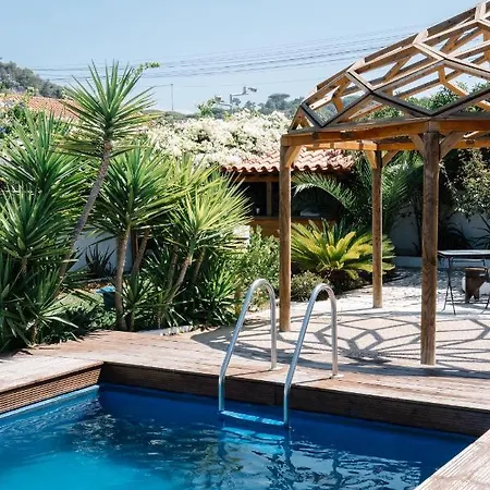 Casa Da Mata Surfhouse בית הארחה *