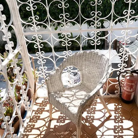 Casa Da Mata Surfhouse בית הארחה *