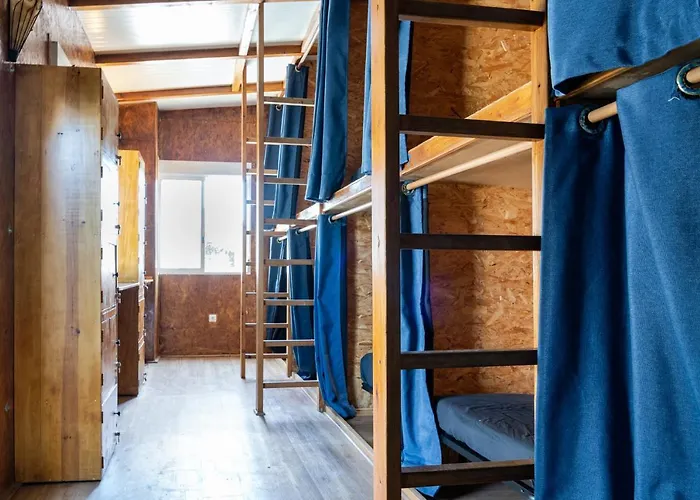 Casa Da Mata Surfhouse * كوستا دا كاباريكا
